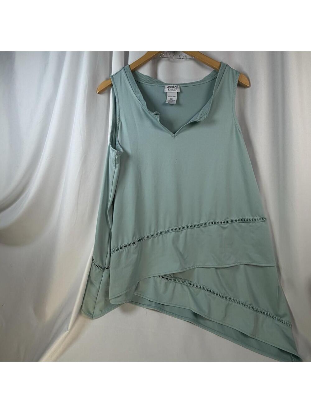 Monroe & Main Sage Green Tank Top Asymmetric Layered  Trim Sleeveless Tunic M